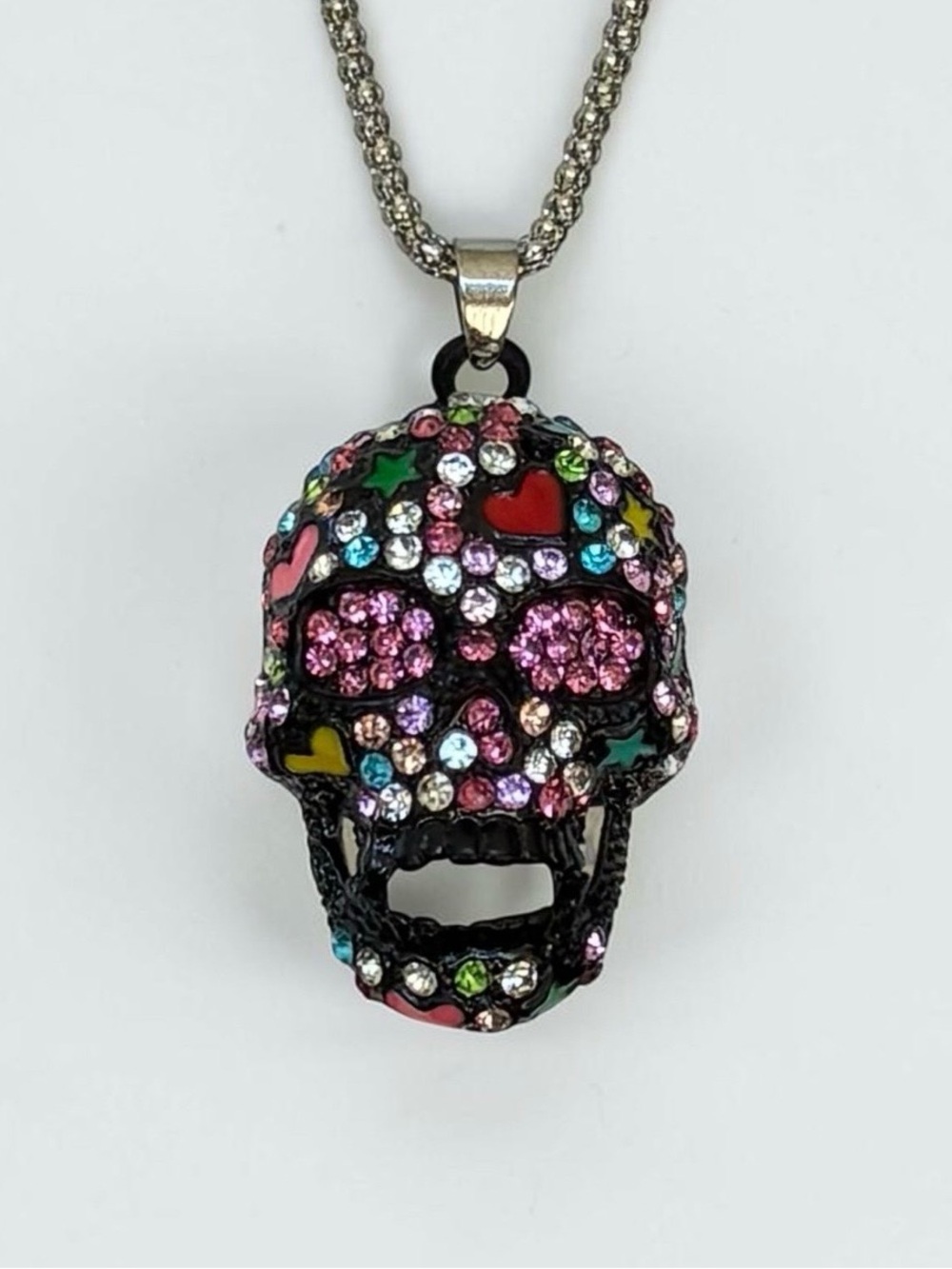 NWT Betsey Johnson Black Sugar Skull Multicolor Rhinestone Pendant Necklace